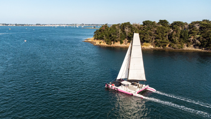 Catamaran Il et Elle - 18 mètres-3