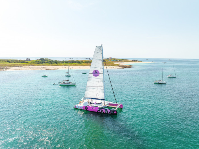 Catamaran Elle et Eux- 20 mètres-1