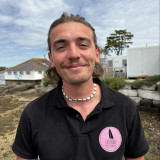 César